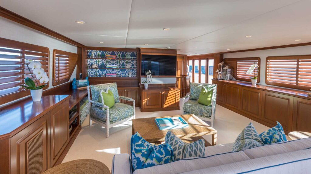 INTERIOR VIEW TRUE NORTH'S SKYLOUNGE