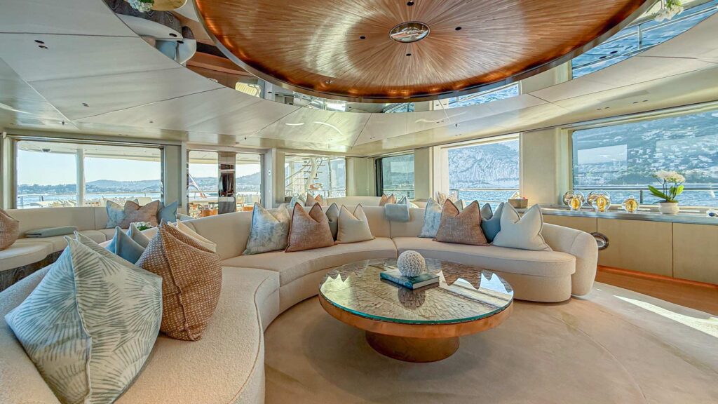 SKYLOUNGE OF DRIFTWOOD